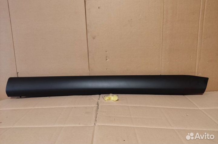 Молдинг двери передний правый Nissan X-Trail T31