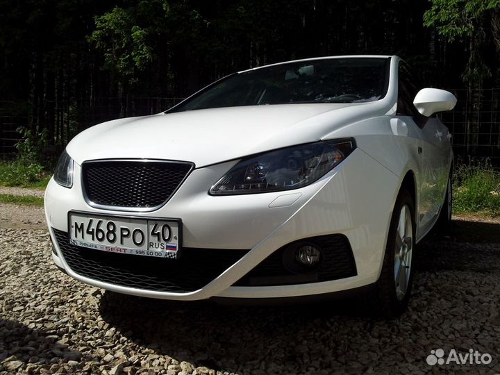 Решетка радиатора Seat Ibiza 6J