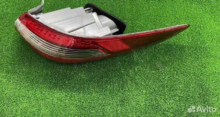 Фонарь правый Kia Rio 3