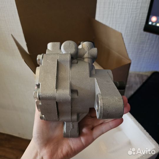 Насос гидроусилителя руля на Volvo Krauf HPQ1805XQ