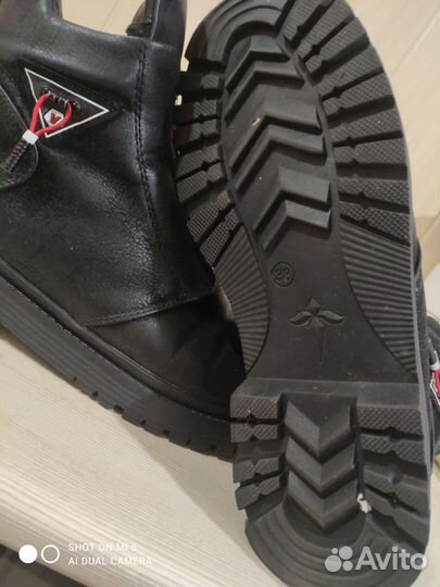 Ботинки женские зимние 38 размера