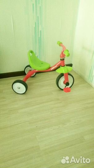 Детский трехколесный велосипед