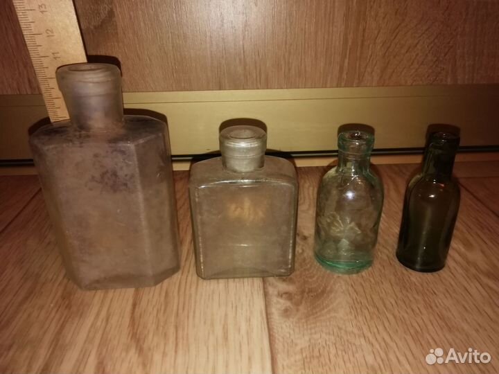 Старинные пузырьки и бутылочки аптечные