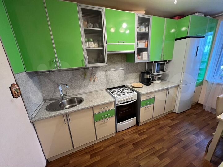 1-к. квартира, 40 м², 8/10 эт.