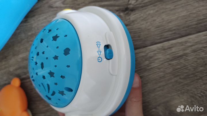 Мобиль на кроватку с проектором и музыкой