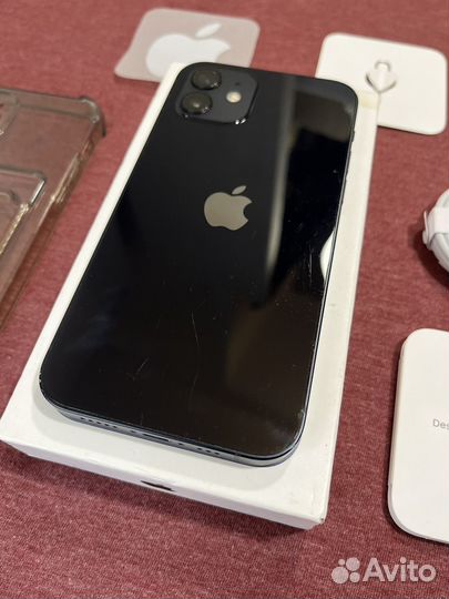 iPhone 12, 64 ГБ