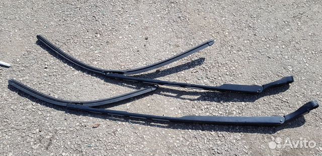 Audi A8 D4 Поводок упор дворника