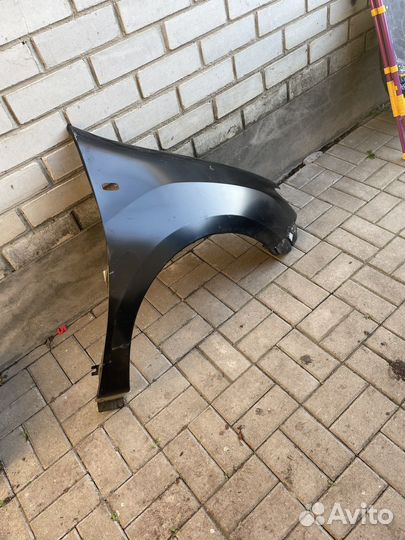 Крыло на renault logan 2