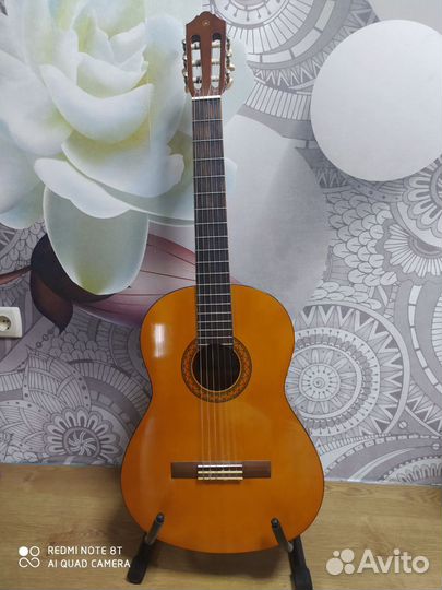 Гитара yamaha c40 с подставкой