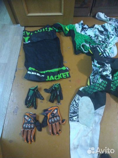 Мотоботы, черепаха, джерси, штаны, защита коленей