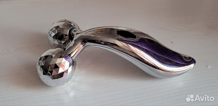 Роликовый массажер для лица