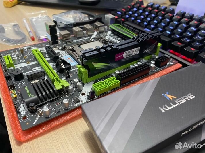 Материнская плата huananzhi LGA 2011-3 + память XE