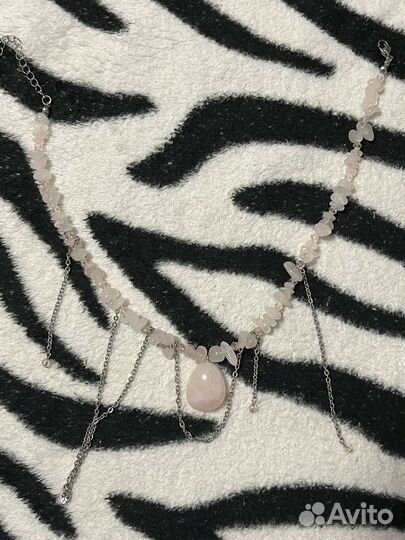 Ожерелье цепочка из розового кварца, ручная работа