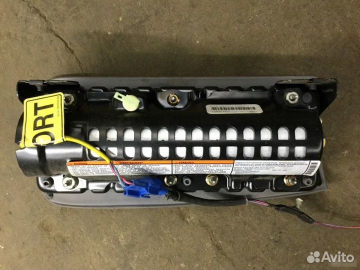 Подушка в торпедо Ford Explorer U2 1995-2001