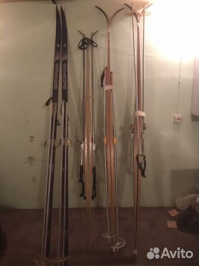 Лыжи беговые СССР 4 пары с палками, цена за все