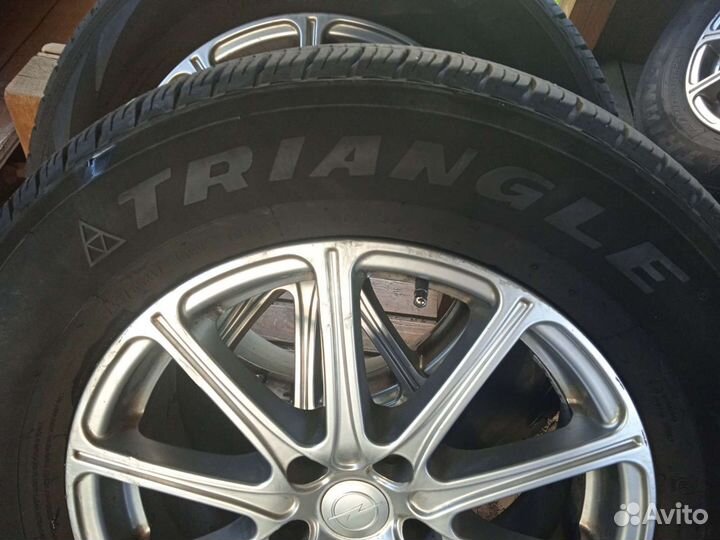 Triangle AdvanteX SUV TR259 235/65 R17 19E
