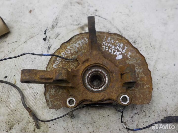 Кулак поворотный mitsubishi lancer 10 передний пра