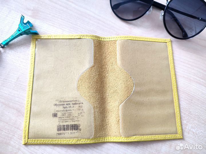 Кожаная обложка для паспорта новая