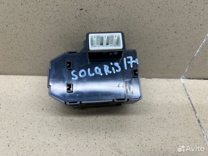 Переключатель регулировки зеркал Hyundai Solaris