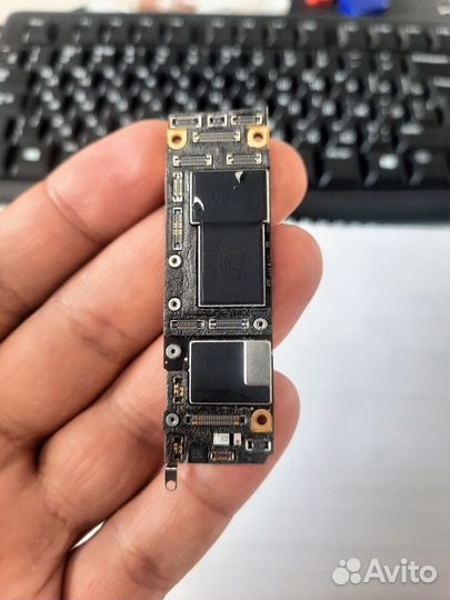 iPhone 11 64gb материнская плата