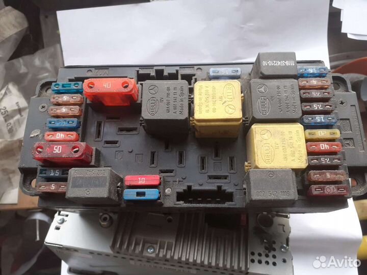Блок предохранителей mercedes benz W203