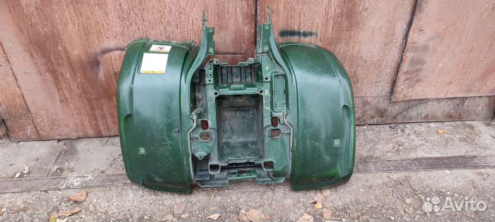 Yamaha Grizzly 660 заднее крыло пластик