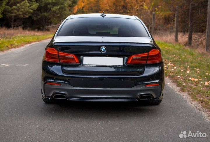 Накладка на бампер BMW 5 G30, G31 (17+) MD