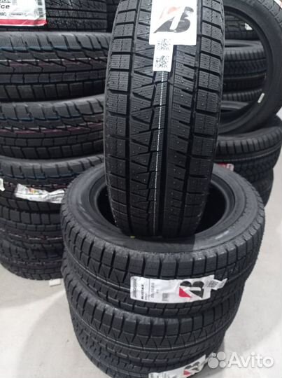 Bridgestone Blizzak Revo GZ 215/55 R16