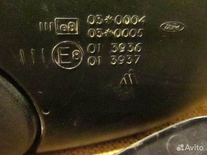 Зеркало заднего вида