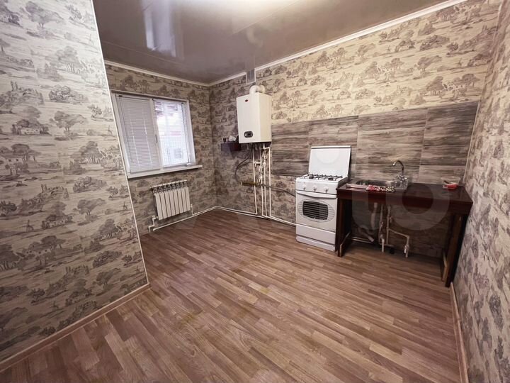 Дом 51 м² на участке 5 сот.