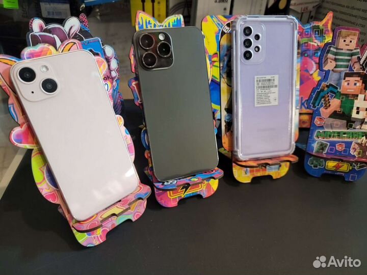 Подставка для телефона из дерева