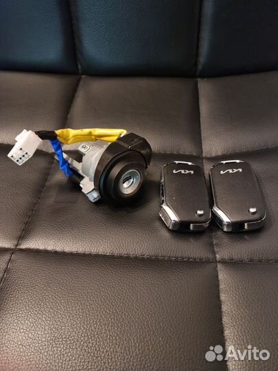 Замок зажигания и 2 комплекта ключей Kia Soul 2022