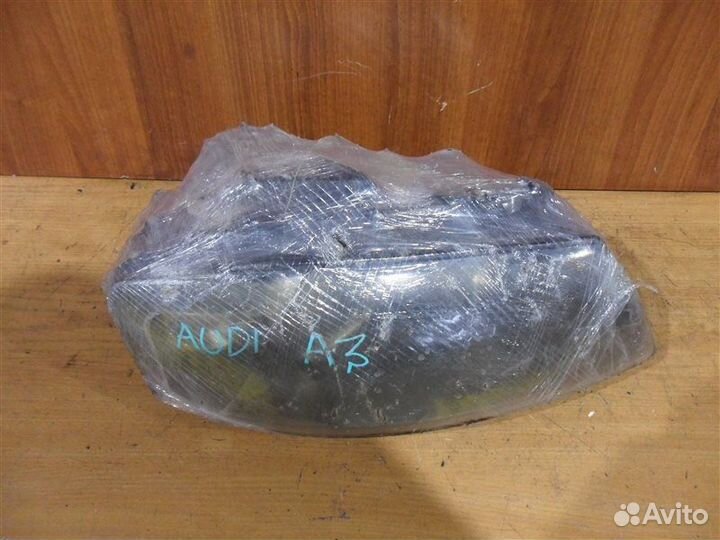 Фара передняя правая передняя правая Audi A3 8PA