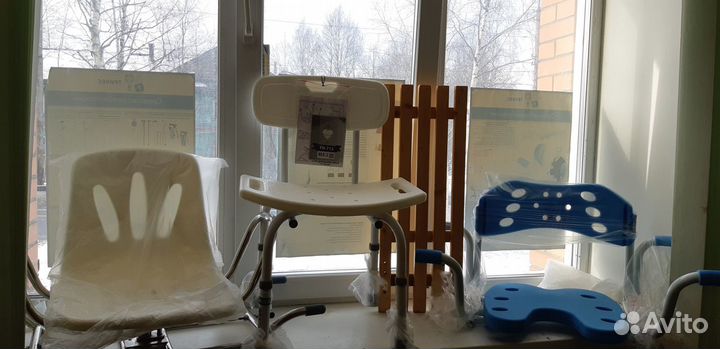 Сиденья и ступеньки для ванны, кресла- туалеты