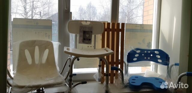 Сиденья и ступеньки для ванны, кресла- туалеты