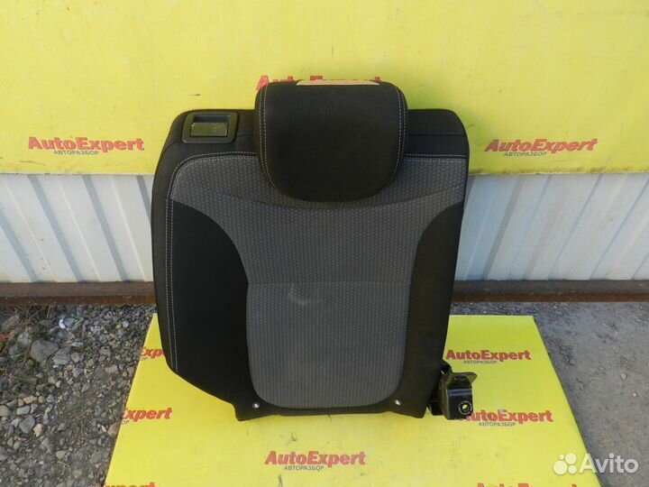 Спинка сиденья заднего правая Kia Soul II 14-19