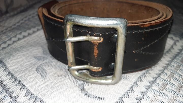 Мужской кожаный ремень чёрный