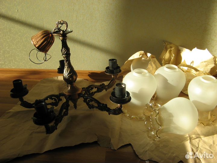 Новая. Люстра СССР на 5 плафонов. Классика. Винтаж