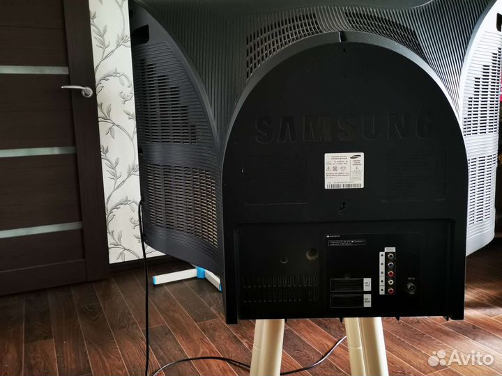 Телевизор Samsung б/у