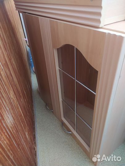 Кухонный навесной шкаф бу