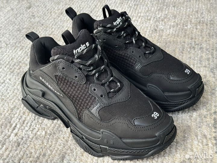Кроссовки Balenciaga Triple S 39