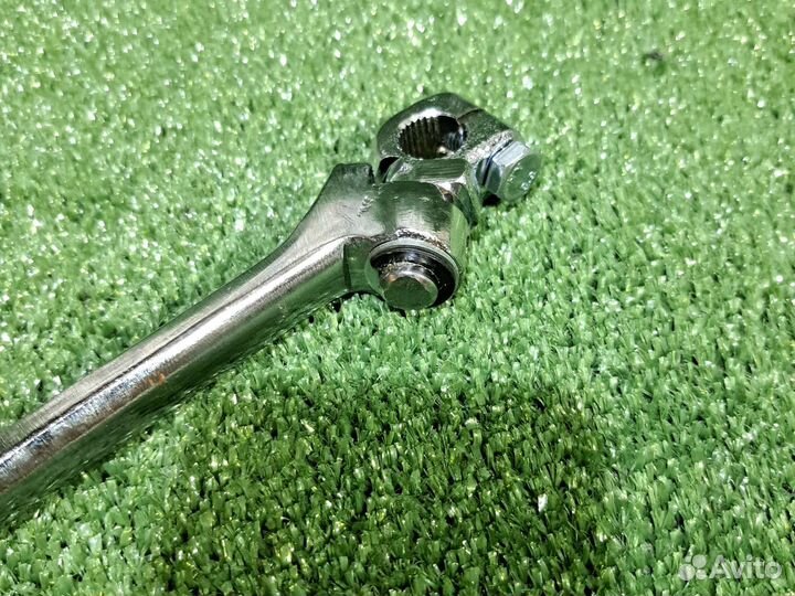 Кикстартер на мотоцикл