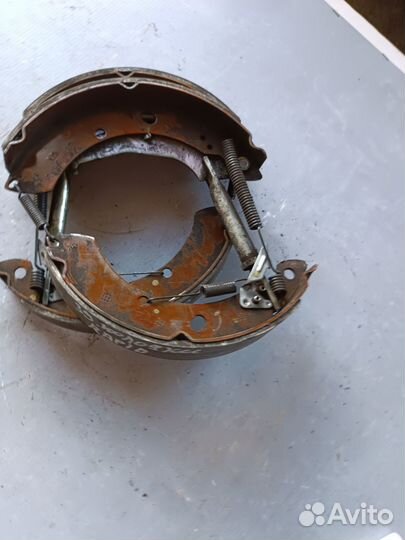 Колодки тормозные задние Skoda Rapid