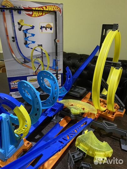 Трек Hot Wheels Vertical Launch kit GGH70