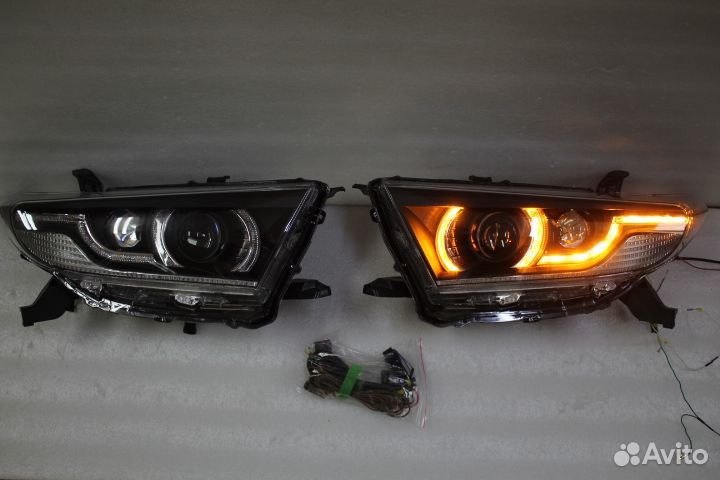 Highlander 2010-2013 Фары динамические E5QS3