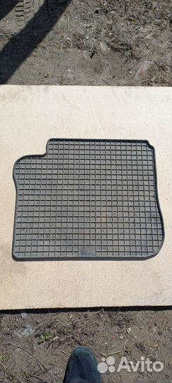 Ковреки a /м