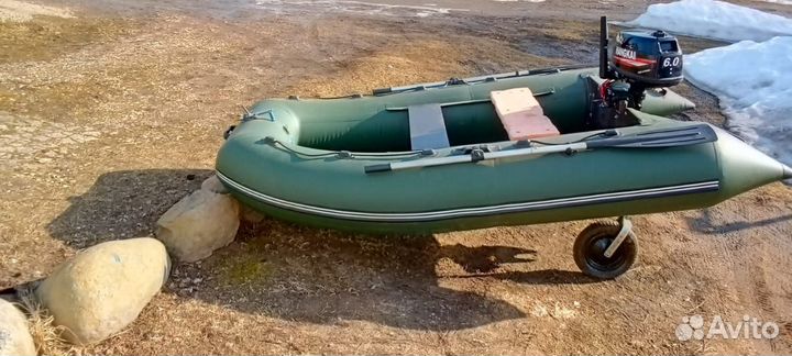 Моторная лодка