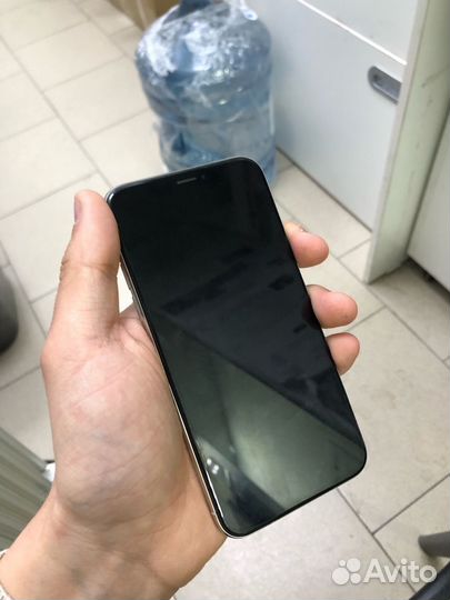 iPhone X, 256 ГБ