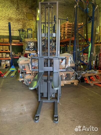 Штабелер с электроподъёмом