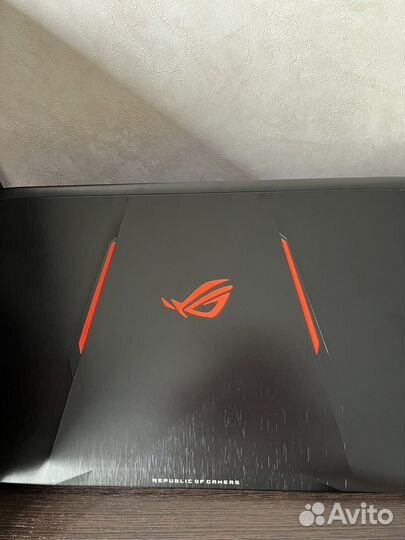 Игровой ноутбук Asus ROG strix